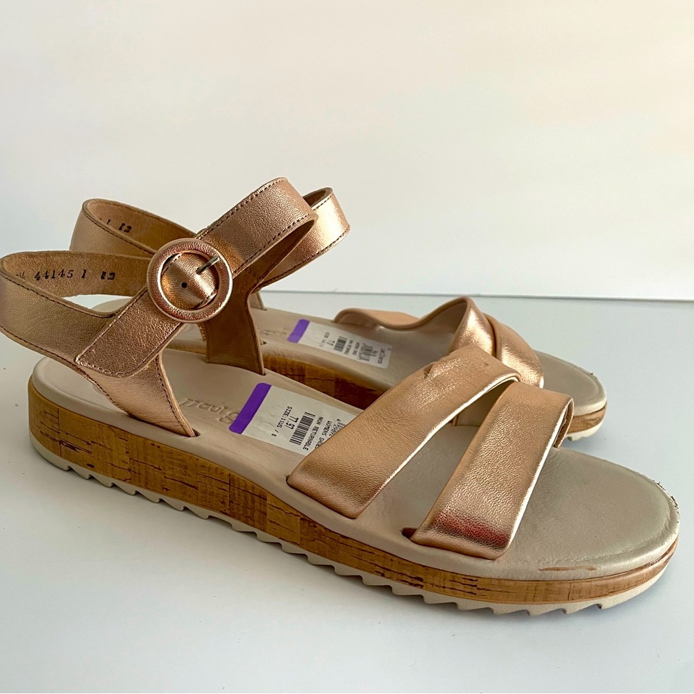 Women’s Rose Gold Sandals confortable soul